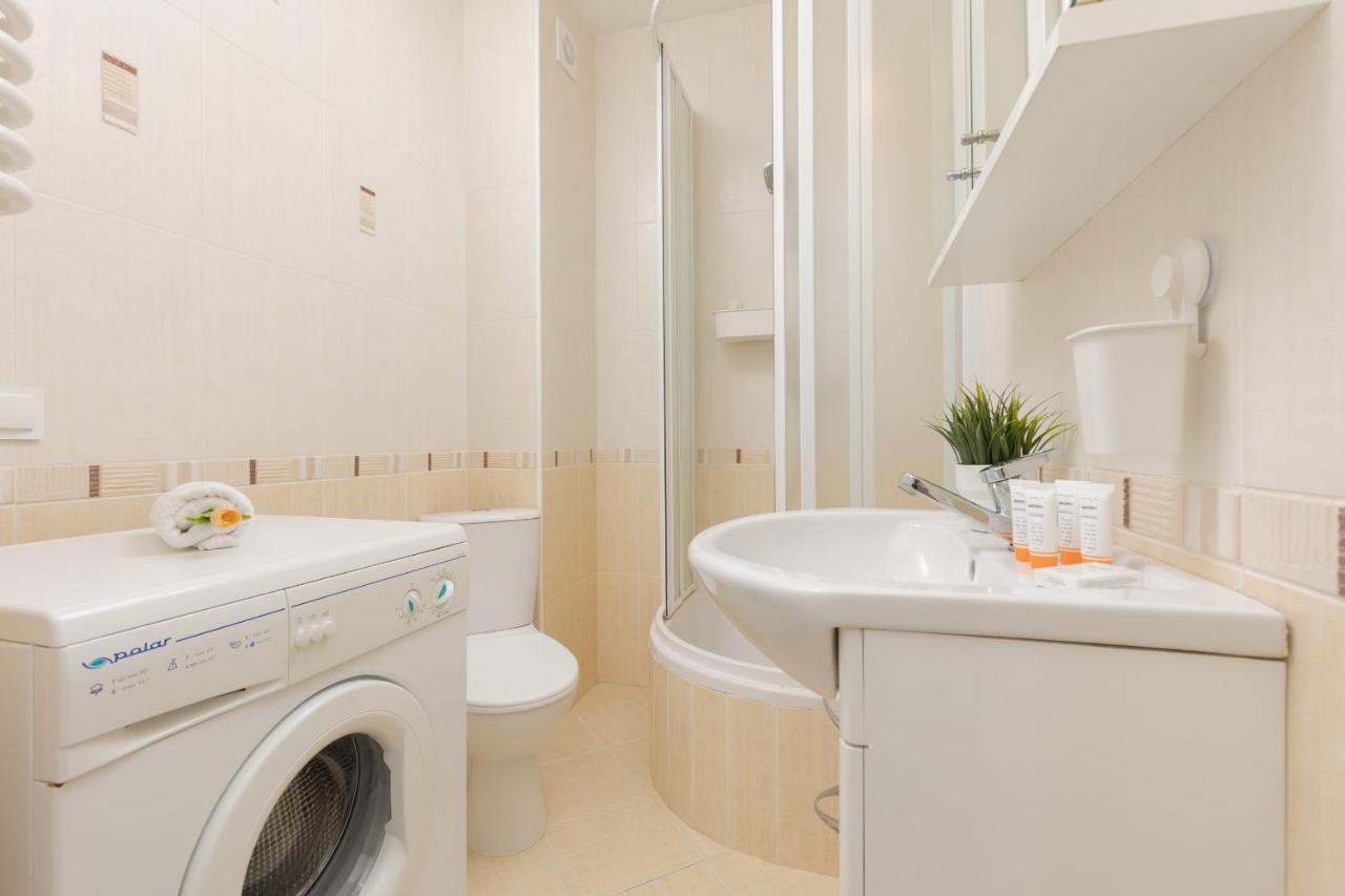 Metro Kabaty Lovely Studio Apartment By Noclegi Renters 바르샤바 외부 사진